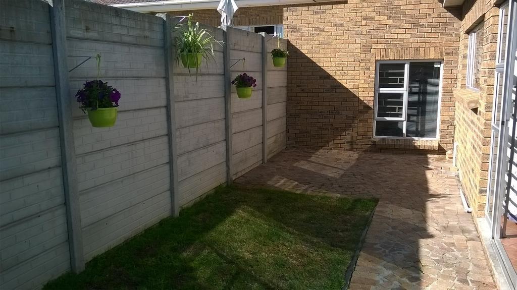Getaway Self-Catering Tyger Valley Durbanville Eksteriør billede