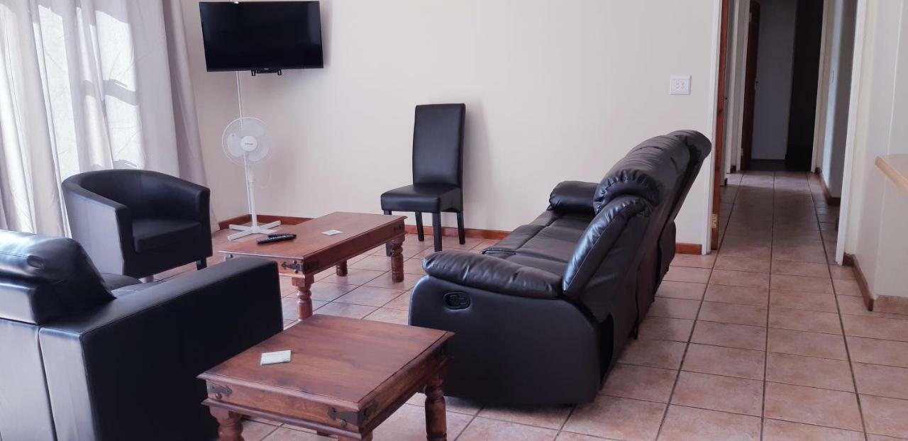 Getaway Self-Catering Tyger Valley Durbanville Eksteriør billede